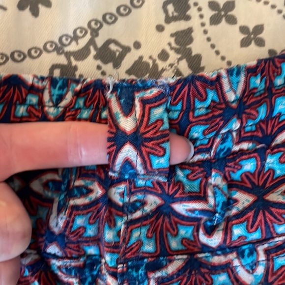 Patterned Shorts - Picture 5 of 7